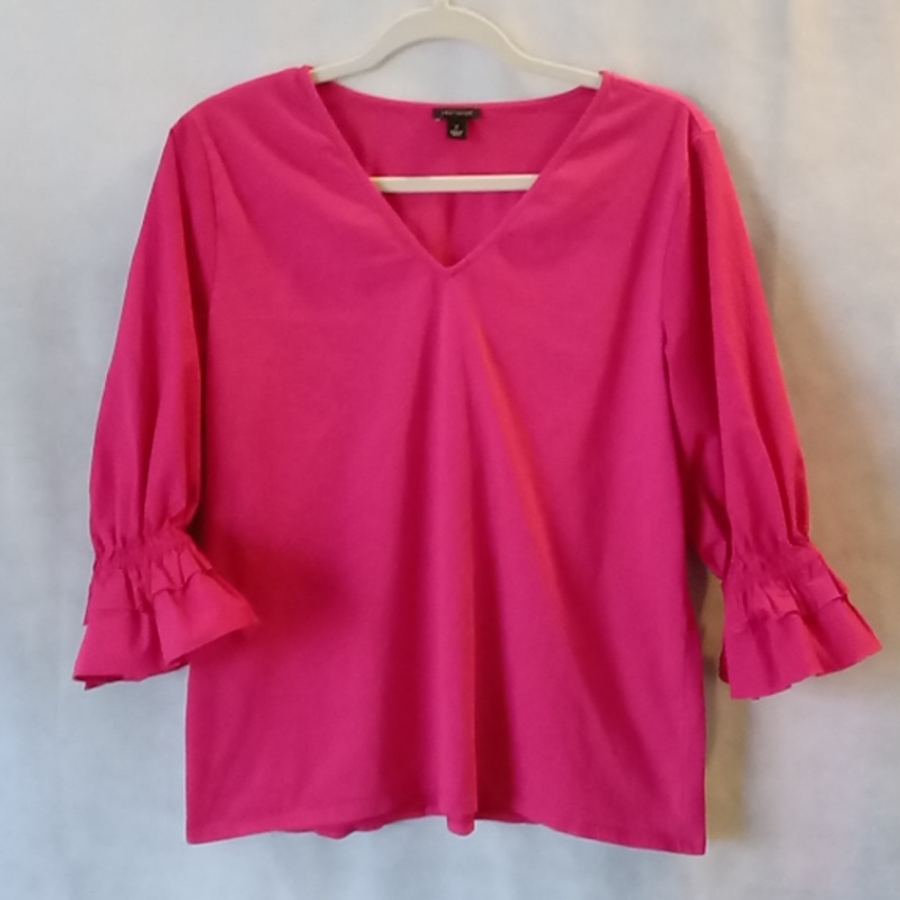 ♥️Ann Taylor 3/4 Sleeve blouse v-neck hot pink